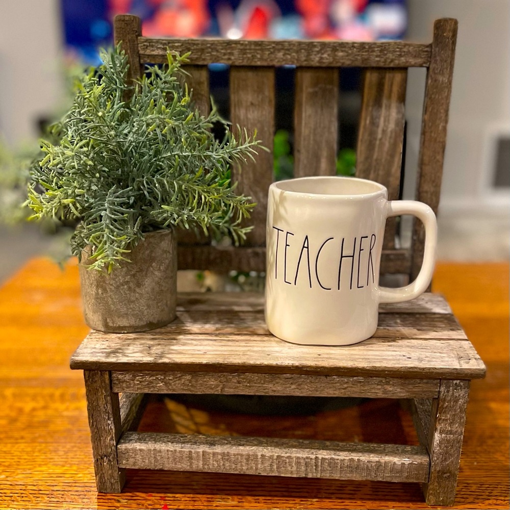 NWT - RAE DUNN “TEACHER” Mug